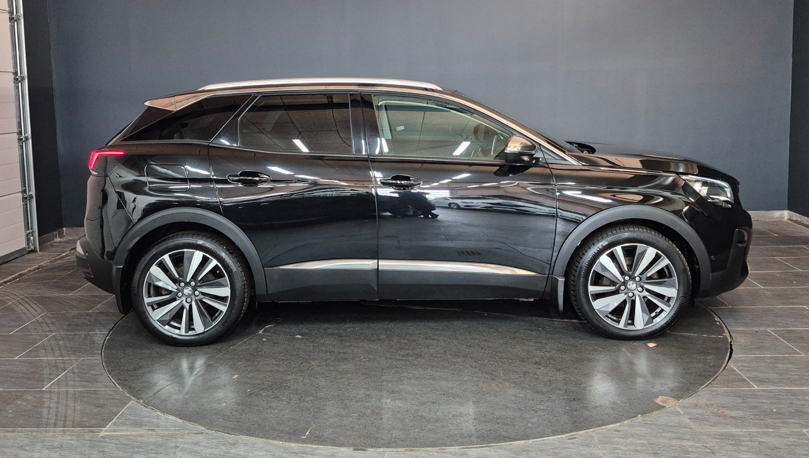 Sort Peugeot 3008 fra 2019