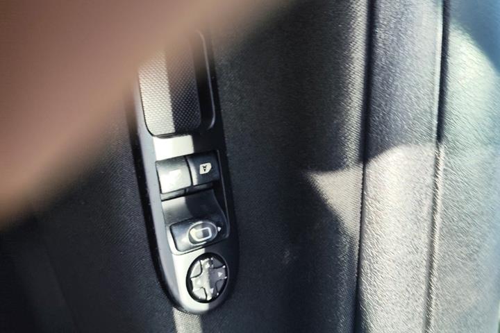 undefined Peugeot 207 fra 2009