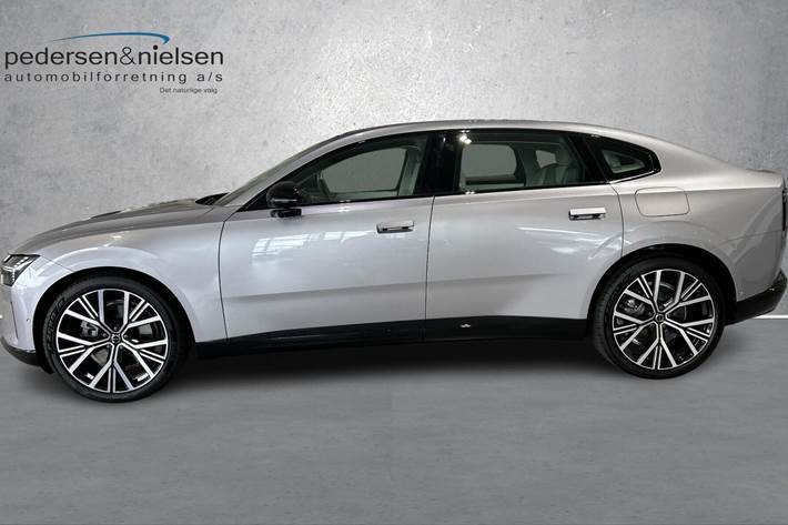 Grå Volvo ES90 fra 2026