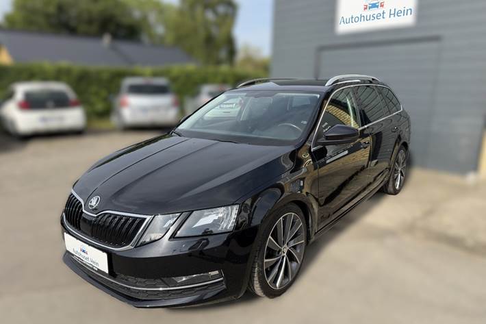 Sort Skoda Octavia fra 2019