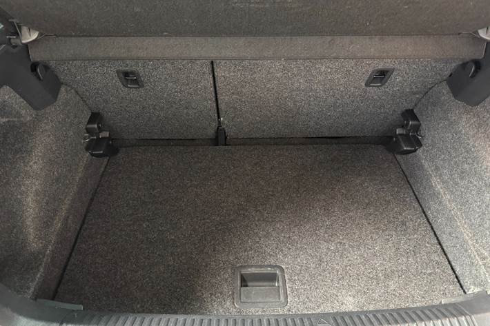 Sort VW Polo fra 2015