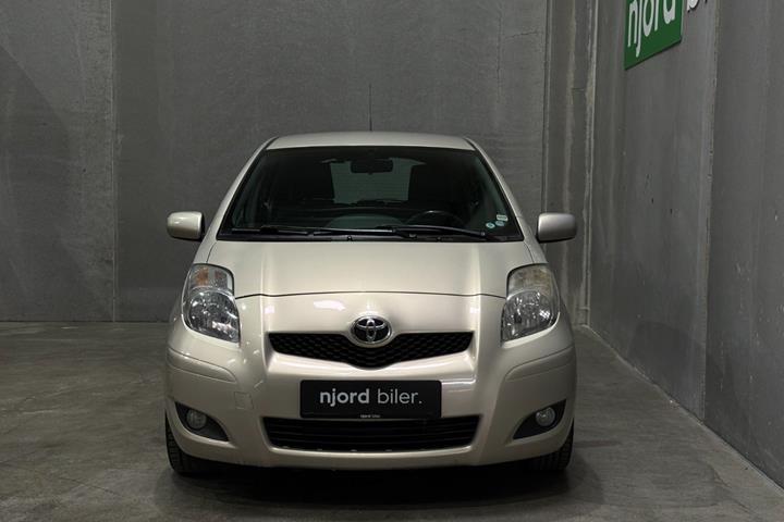 undefined Toyota Yaris fra 2010