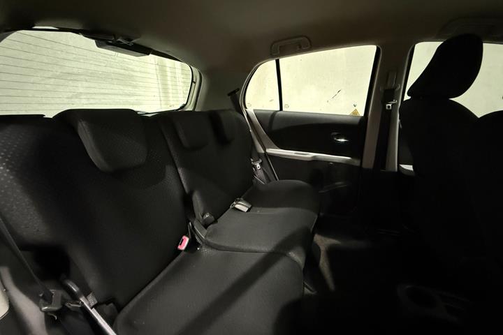 undefined Toyota Yaris fra 2010