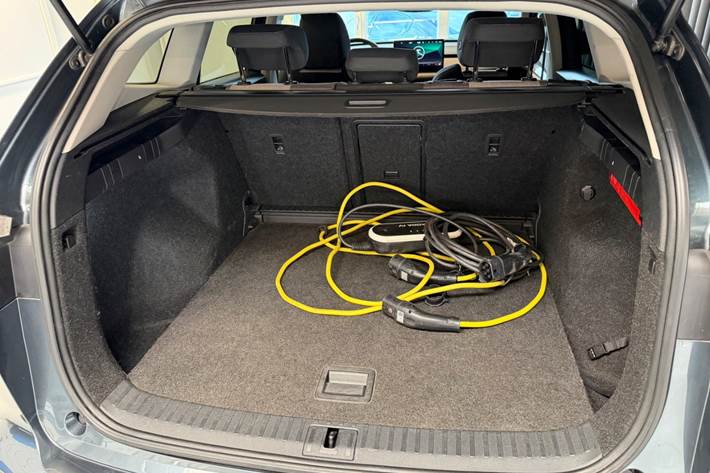 Grå Skoda Enyaq fra 2021