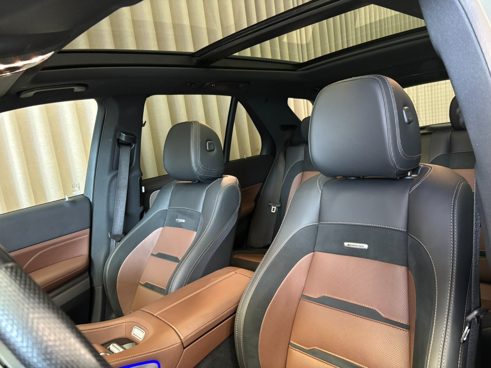 Grøn Mercedes GLE53 fra 2024