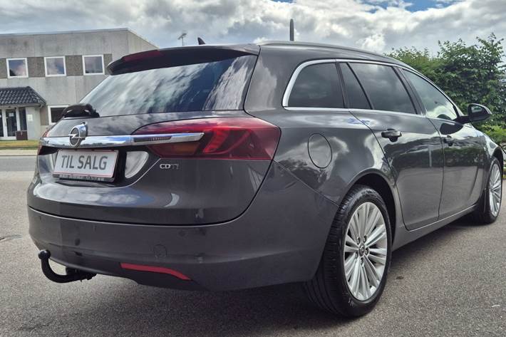 undefined Opel Insignia fra 2015