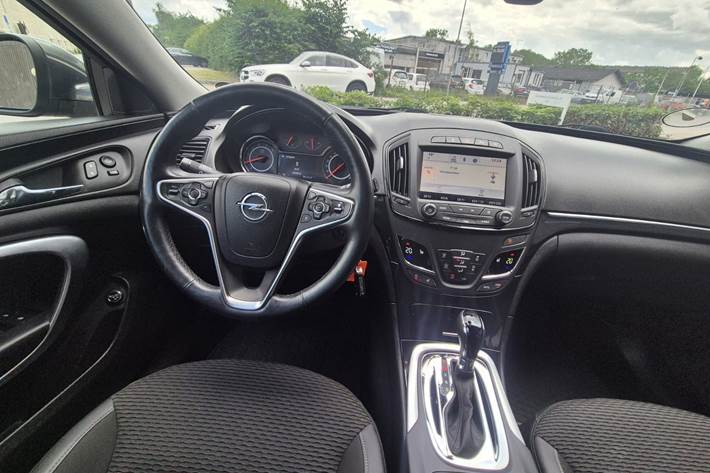 undefined Opel Insignia fra 2015