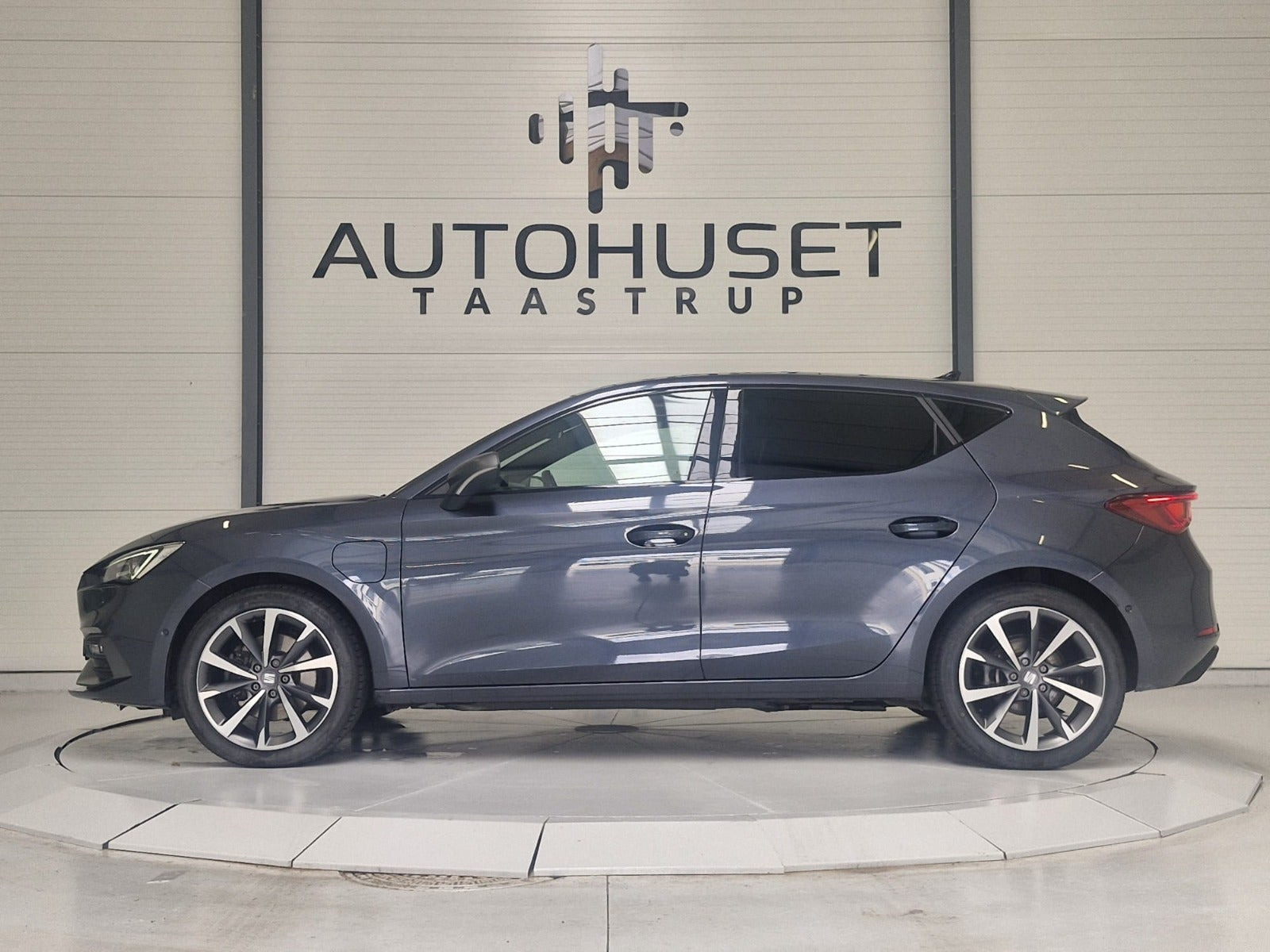Grå Seat Leon fra 2020