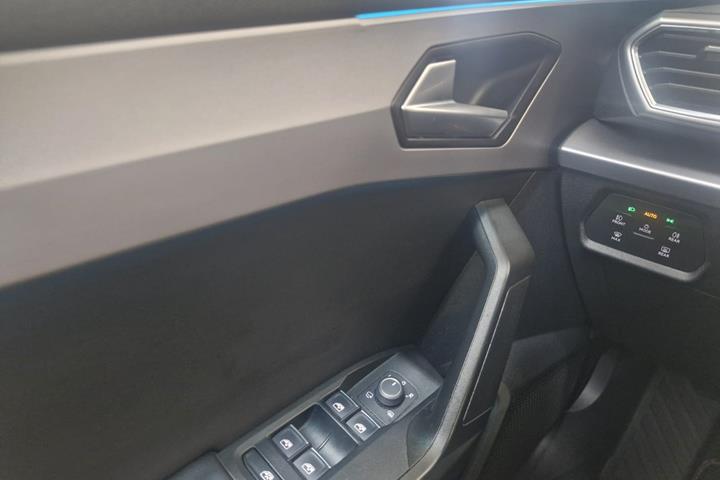 Grå Seat Leon fra 2020