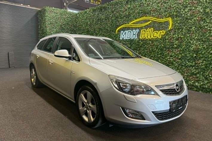 undefined Opel Astra fra 2011