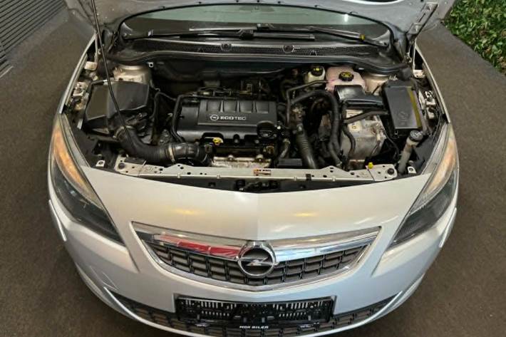 undefined Opel Astra fra 2011