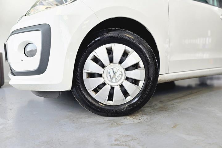 Hvid VW UP! fra 2019
