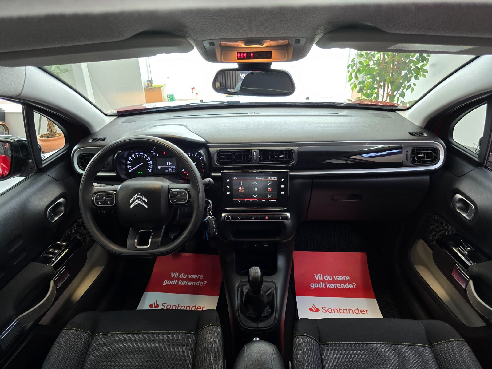 Grå Citroën C3 fra 2017