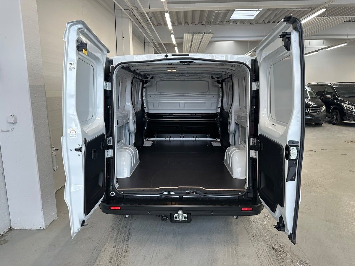Hvid Renault Trafic fra 2025