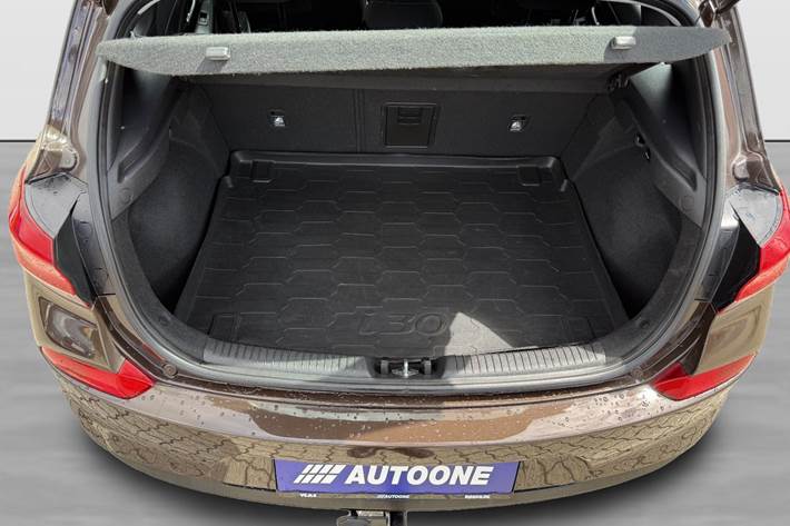 Brun Hyundai i30 fra 2017