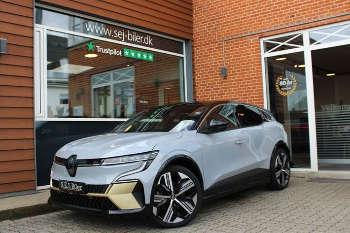 Grå Renault Megane E-Tech fra 2023