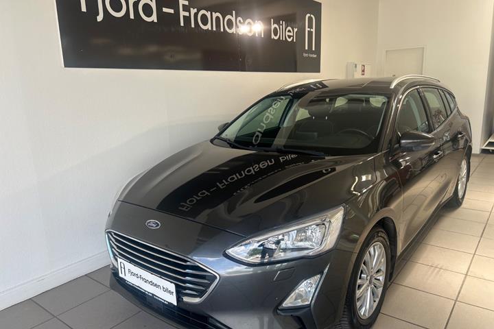Grå Ford Focus fra 2019