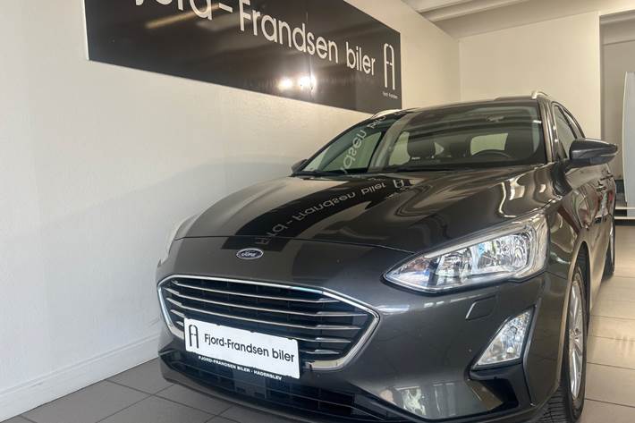 Grå Ford Focus fra 2019