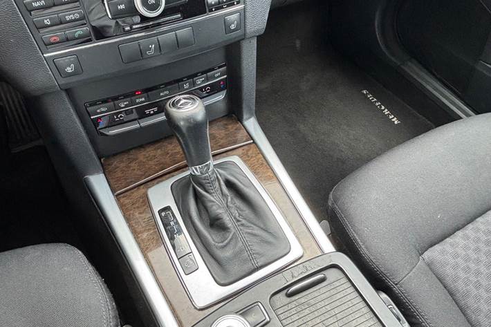 undefined Mercedes E200 fra 2010