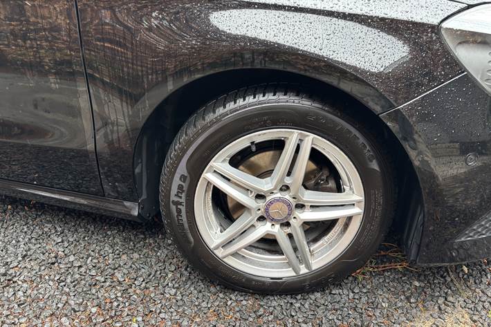 Sort Mercedes A-Klasse fra 2014