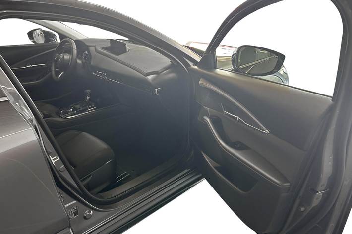 Grå Mazda CX-30 fra 2026