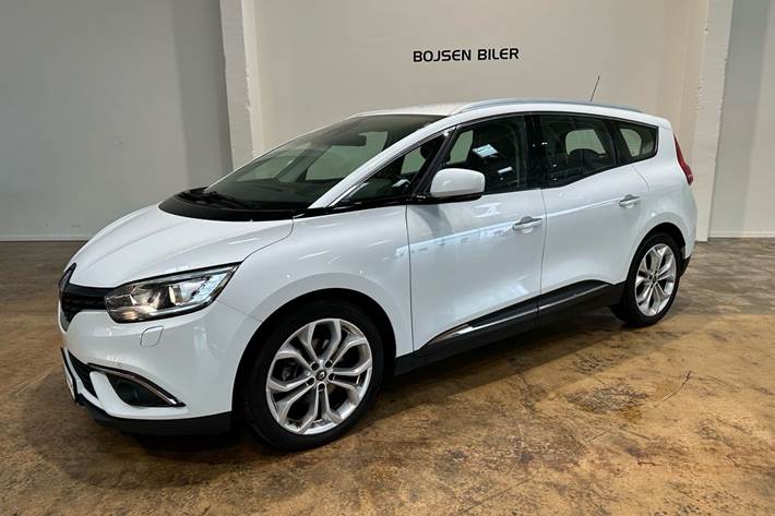 Hvid Renault Grand Scénic fra 2019 set udefra