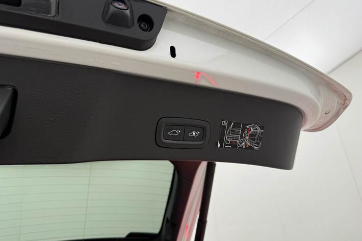 Hvid Volvo C40 fra 2022
