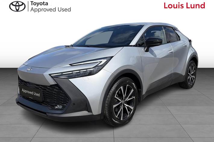 Sølv Toyota C-HR fra 2025