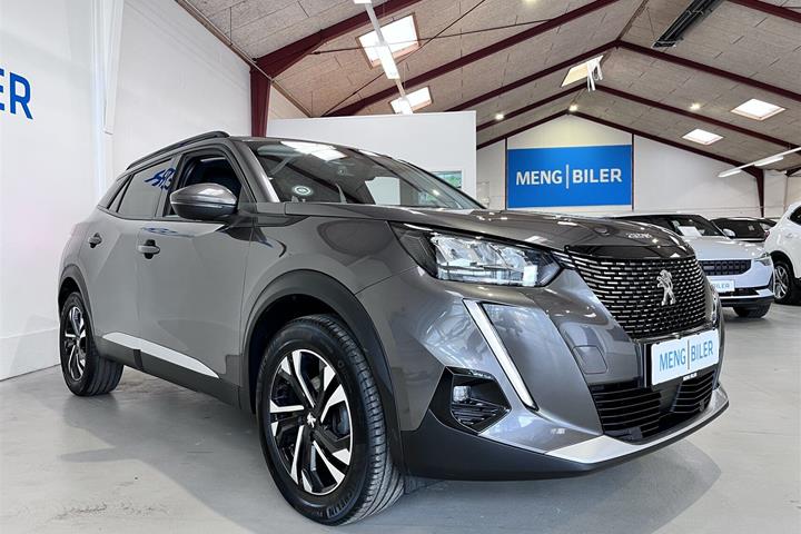 Grå Peugeot 2008 fra 2021
