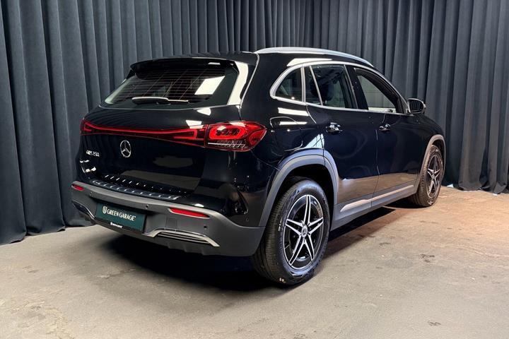 Sort Mercedes EQA 250 fra 2023