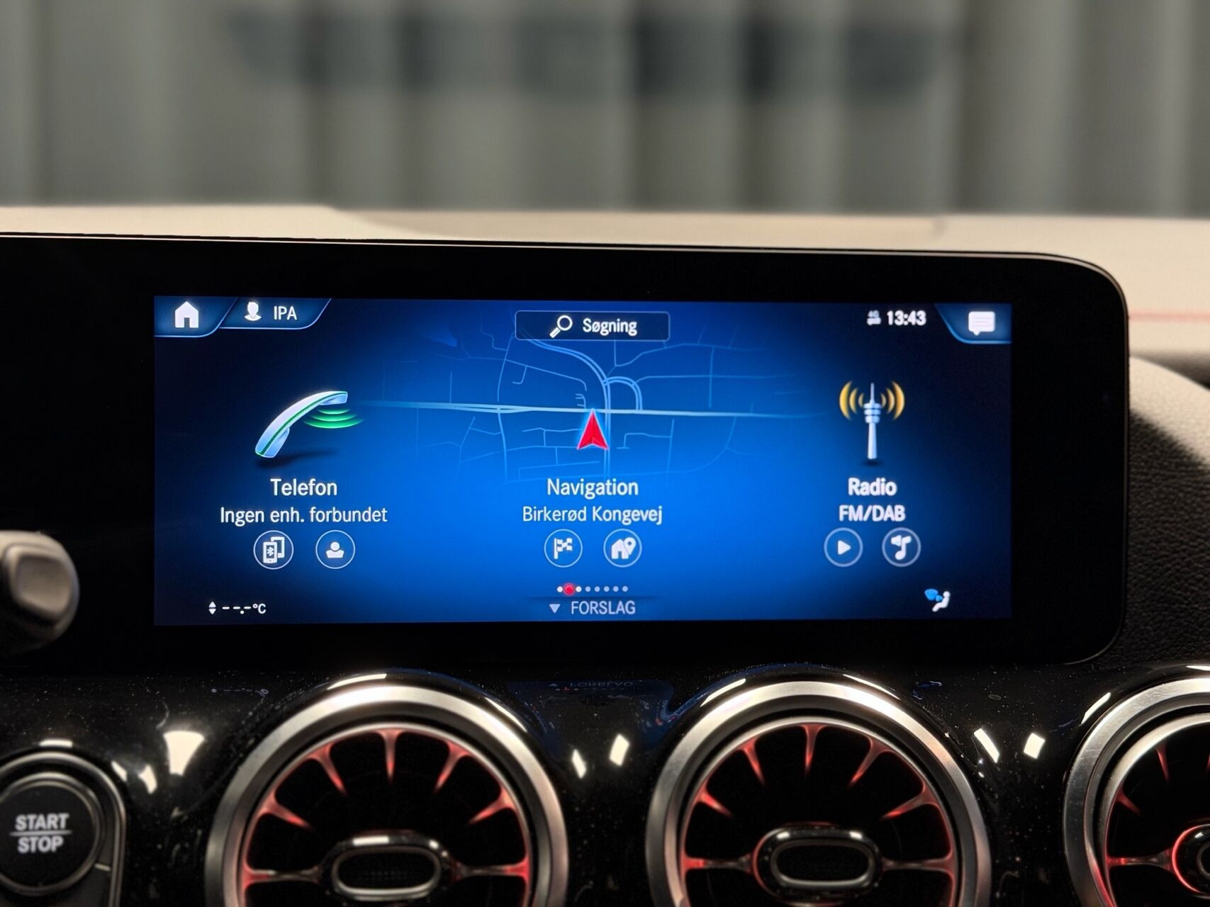 Sort Mercedes EQA 250 fra 2023