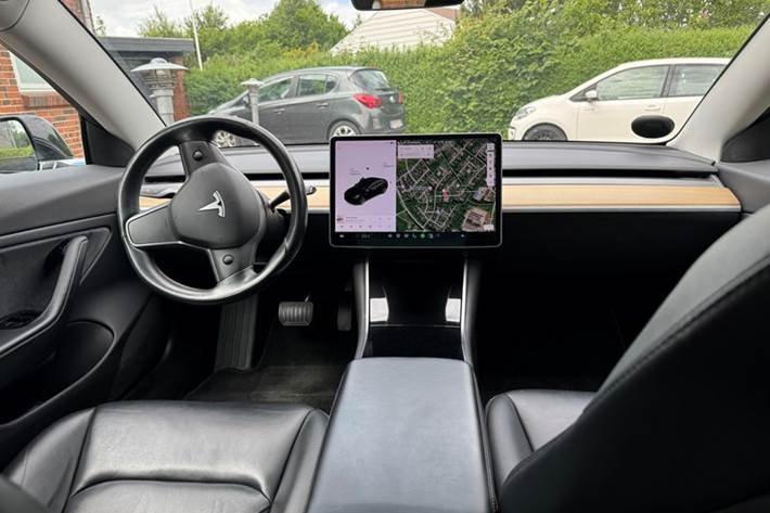 undefined Tesla Model 3 fra 2019