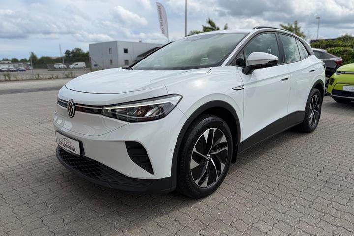 Hvid VW ID.4 fra 2023 set udefra