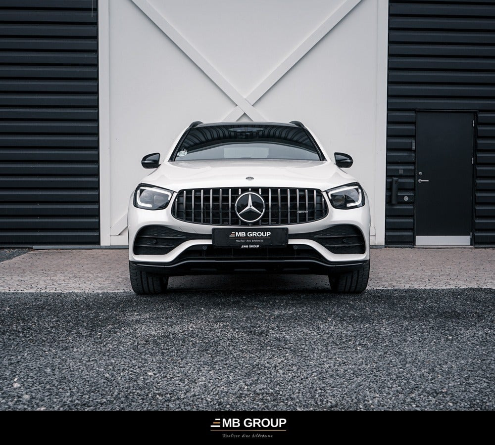Gul Mercedes GLC43 fra 2020