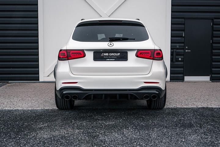 Gul Mercedes GLC43 fra 2020