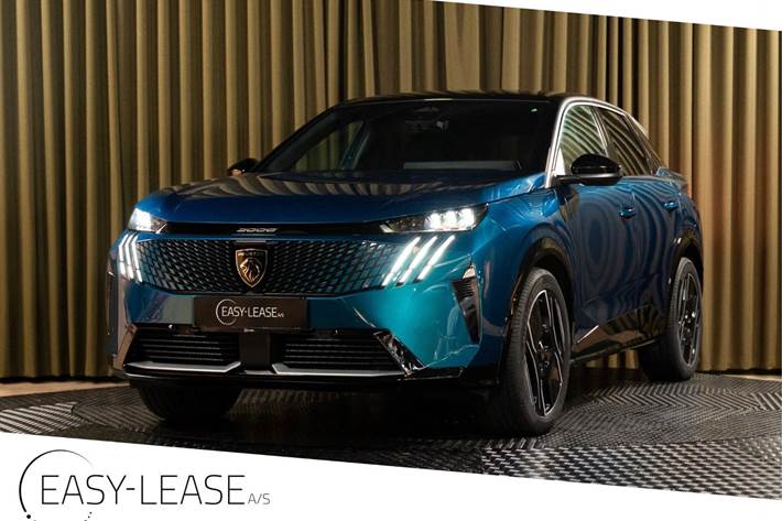 Blå Peugeot e-3008 fra 2024