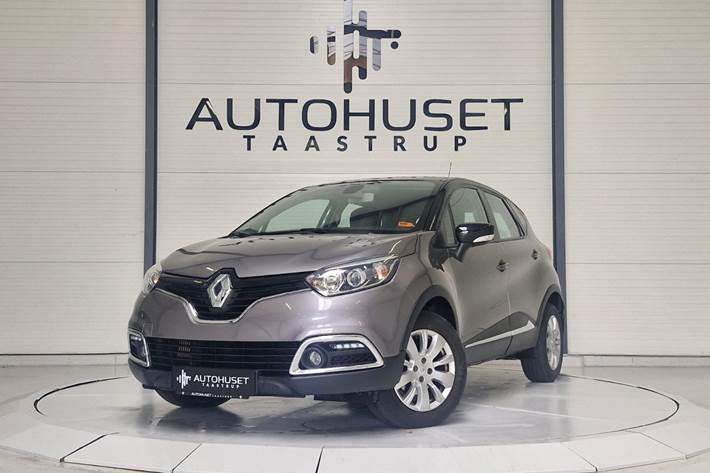 Grå Renault Captur fra 2016