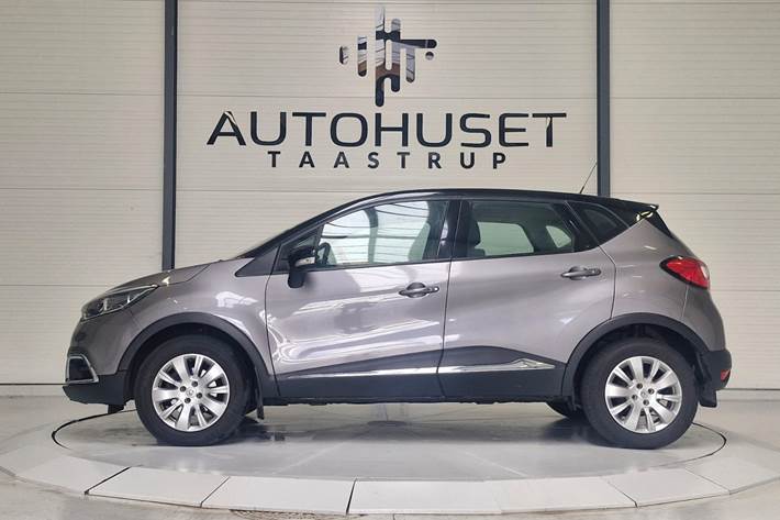 Grå Renault Captur fra 2016