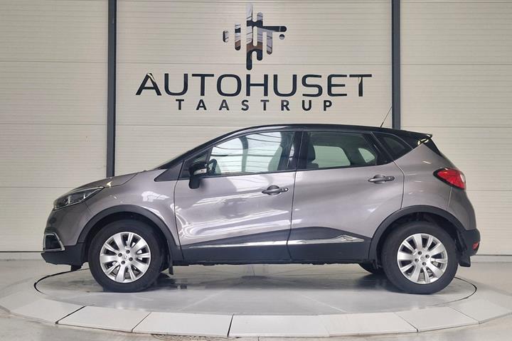 Grå Renault Captur fra 2016