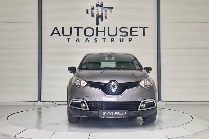 Grå Renault Captur fra 2016