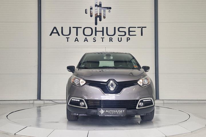 Grå Renault Captur fra 2016