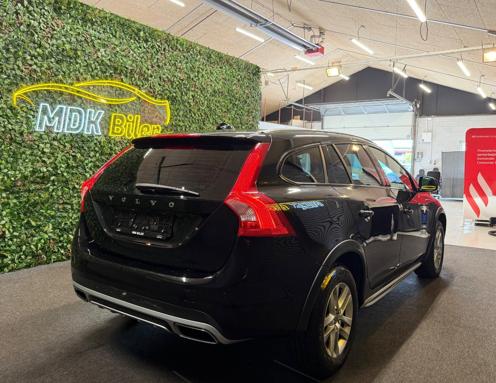 undefined Volvo V60 CC fra 2017 set udefra