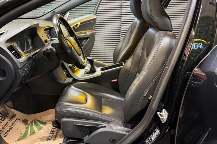 undefined Volvo V60 CC fra 2017 set indefra