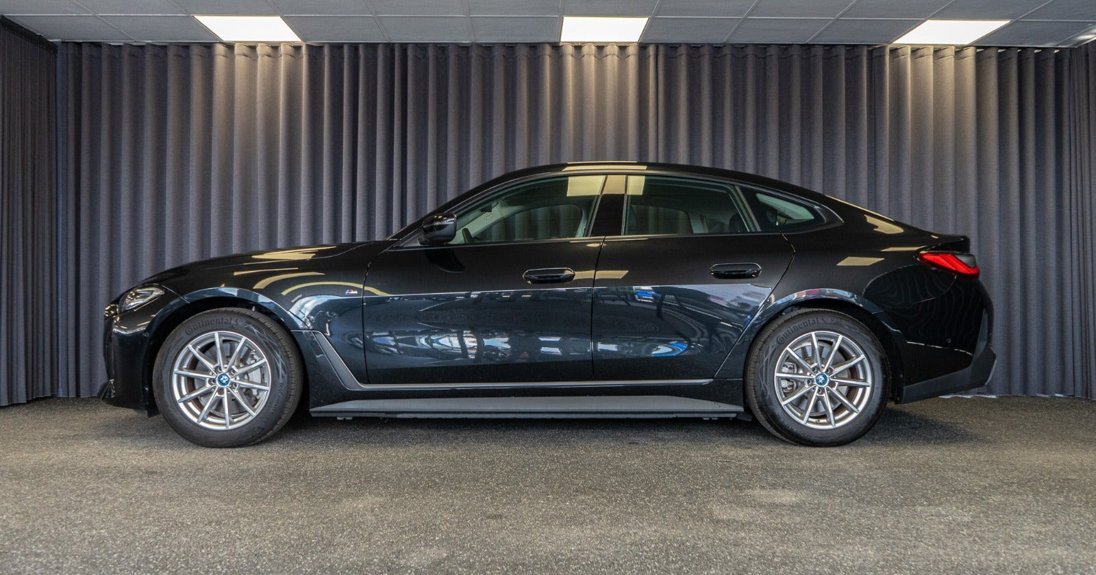 Sort BMW i4 fra 2023