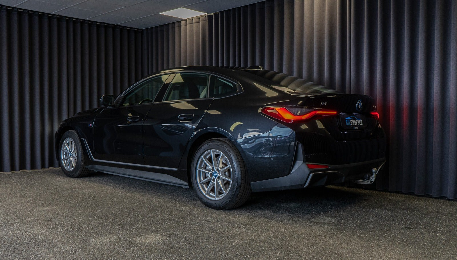 Sort BMW i4 fra 2023