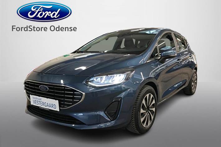Blå Ford Fiesta fra 2022 set udefra