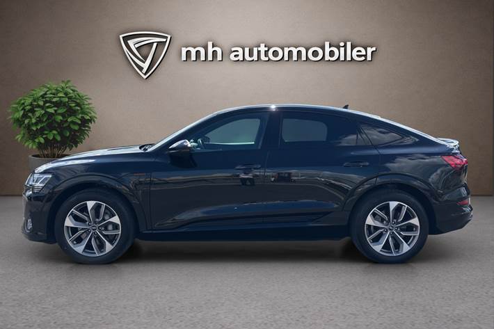 Sort Audi e-tron fra 2023