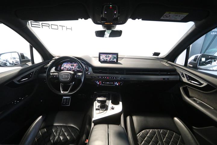 Hvid Audi SQ7 fra 2017