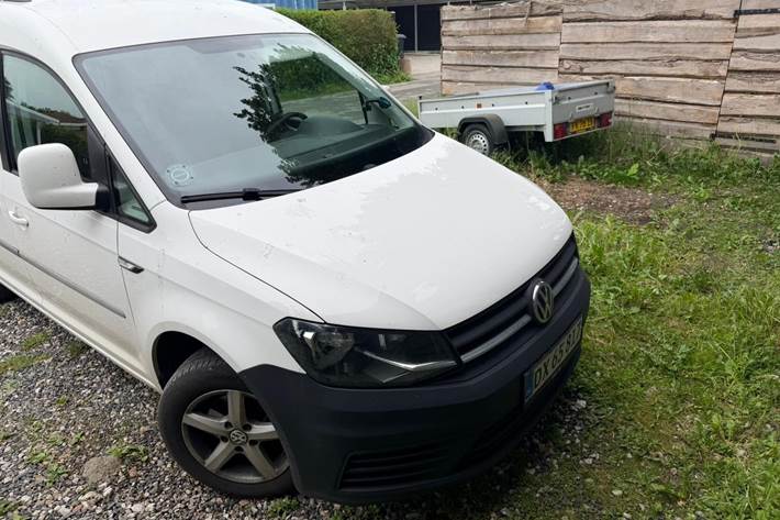 Hvid VW Caddy fra 2017