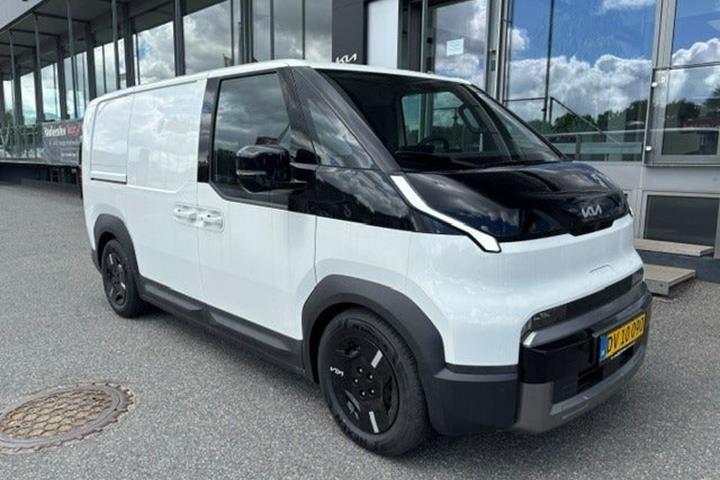 Sort Kia PV5 fra 2026 set udefra